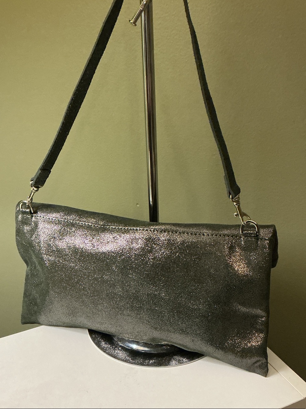 Gianni Chiarini Metallic Green Leather Foldover Shoulder Bag Wristlet Clutch - Picture 4 of 7
